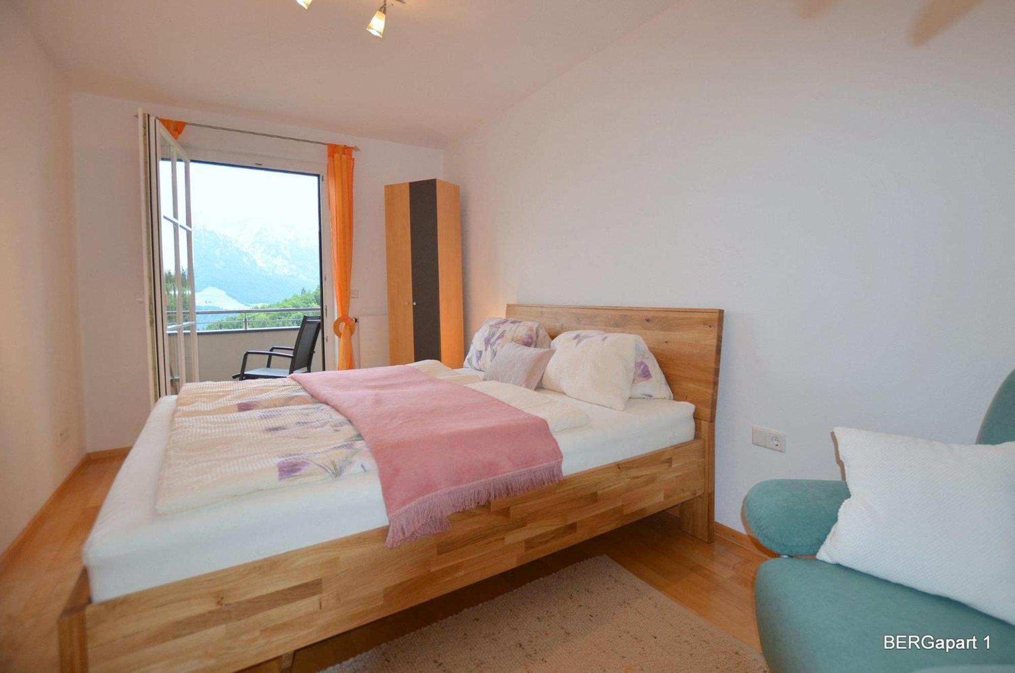 Bergapart Goetschl Rettenschoess Kamer foto